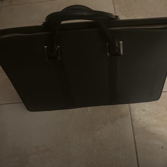 Louis Vuitton Bag - Picture 9 of 9